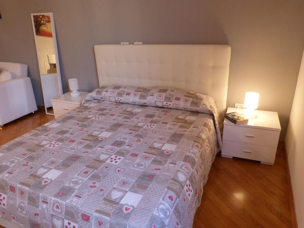 Apartament Residenza Piazza Santo Stefano Bolonia Zewnętrze zdjęcie